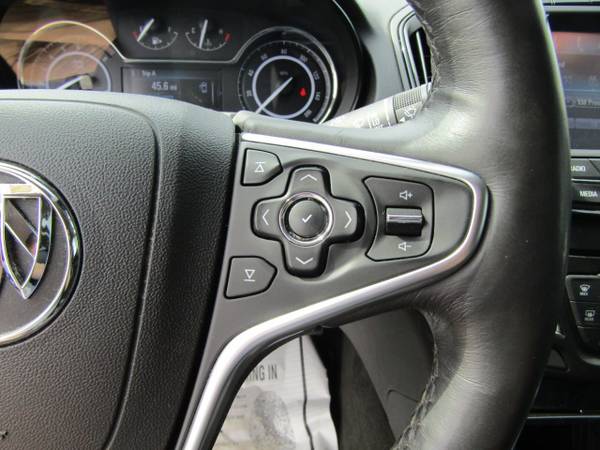 2017 Buick Regal 4dr Sedan Premium II FWD Blac for sale in Omaha, NE – photo 15