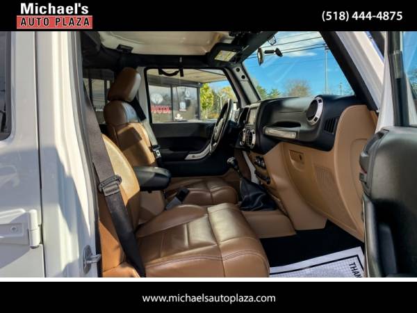 2012 Jeep Wrangler Unlimited Rubicon - cars & trucks - by dealer -... for sale in east greenbush, NY – photo 9