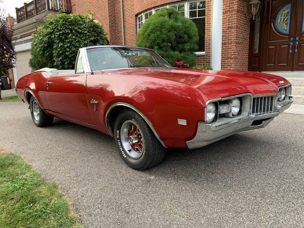 1968 OLDSMOBILE CUTLASS S, CONVERTIBLE, AUTOMATIC, RED / WHITE, VIDEO for sale in Belmont, MA – photo 2