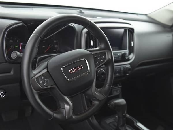 2016 GMC Canyon Crew Cab SLE Pickup 4D 5 ft pickup Silver - FINANCE for sale in Memphis, TN – photo 2