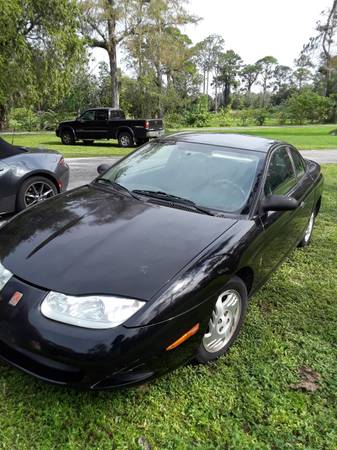 2002 Saturn SC1 5 speed - cars & trucks - by owner - vehicle... for sale in Lake Worth, FL – photo 2