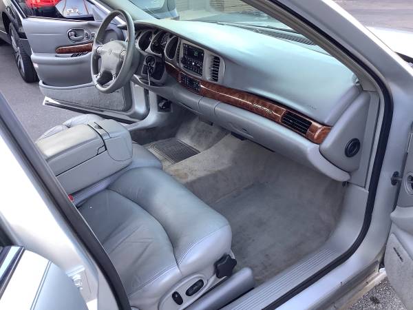 2001 BUICK LESABRE LMT - CLEAN - RUNS GREAT - LOADED - NEW TIRES for sale in Glendale, AZ – photo 12