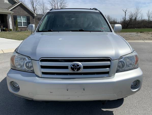 2007 Toyota Highlander Limited 4WD - - by dealer for sale in Greenwood, IN – photo 2