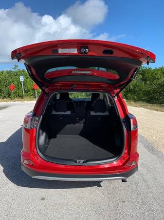 2017 Toyota RAV4 XLE 2WD - cars & trucks - by owner - vehicle... for sale in Big Pine Key, FL – photo 5