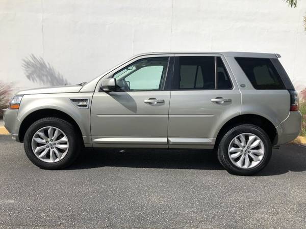 2013 Land Rover LR2 HSE LUX~ VERY WELL SERVICED! ~ GREAT COLOR... for sale in Sarasota, FL – photo 3