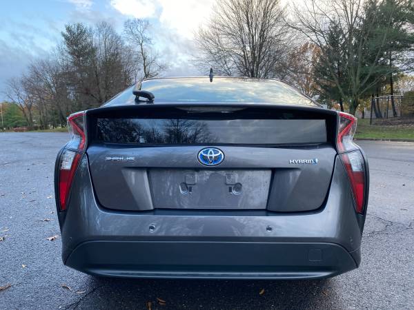2018 Toyota Prius Four - cars & trucks - by owner - vehicle... for sale in Riverton, NJ – photo 5