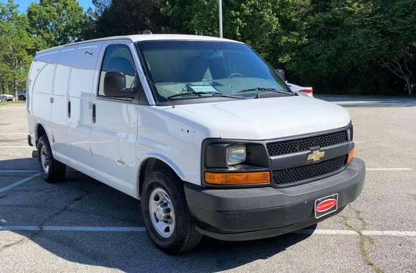 2015 Chevrolet Express 3500 Cargo Van Diesel RWD for sale in Chattanooga, TN – photo 2