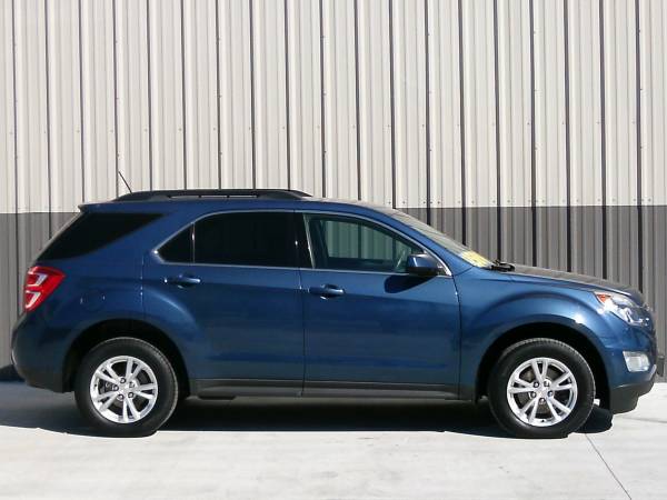 2016 Chevrolet Equinox LT-Nice Unit! Runs and Drives Excellent! -... for sale in Silvis, IA – photo 5