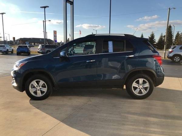 2019 Chevrolet Trax LT - wagon - cars & trucks - by dealer - vehicle... for sale in Manitowoc, WI – photo 3