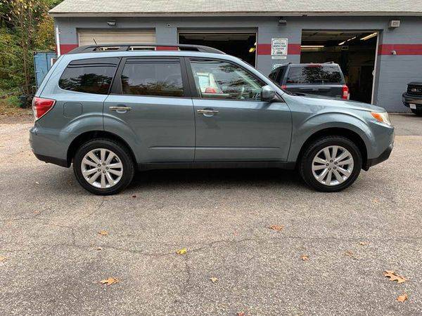 2011 Subaru Forester 2.5X Premium AWD 4dr Wagon 4A for sale in Pelham, NH – photo 4