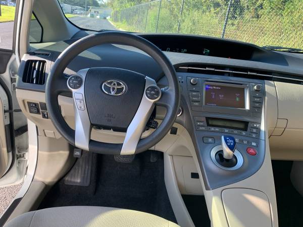 2015 Toyota Prius Hybrid Rear Camera USB Bluetooth 117K - cars &... for sale in Lutz, FL – photo 10