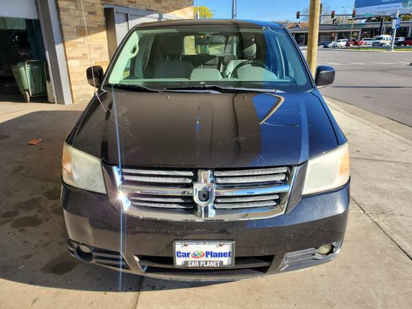 2008 DODGE GRAND CARAVAN - - by dealer - vehicle for sale in MILWAUKEE WI 53209, WI – photo 3