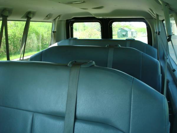 2012 Ford E-350 E350 Econoline Passenger or Cargo Van NO RUST ! for sale in Highland Park, IL – photo 10