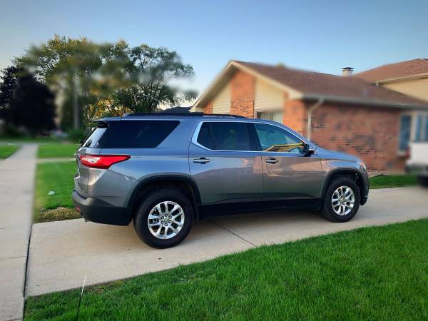 2020 Chevrolet Traverse LT for sale in Chicago, IL – photo 4