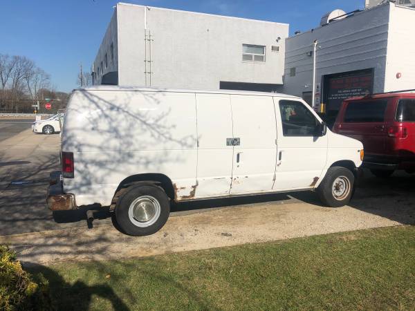 2002 Ford E-250 .ECONOLINE cargo van V8 TRITON The van is an... for sale in Rockville Centre, NY – photo 2