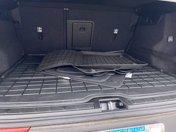 2019 Volvo XC40 T5 Momentum Sport Utility 4D suv Red - FINANCE... for sale in Dallas, TX – photo 22