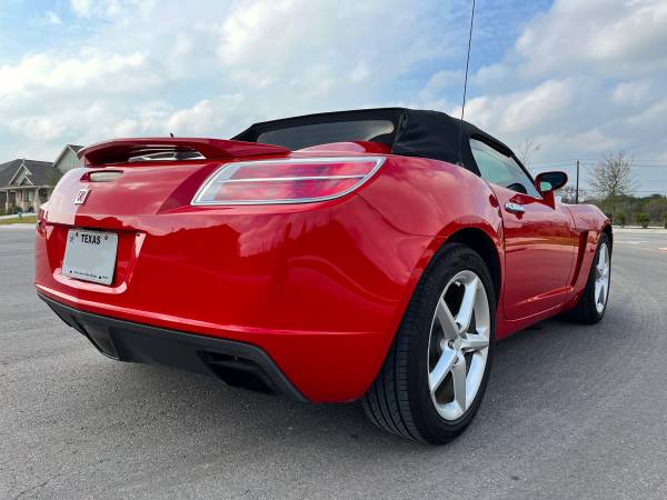 Awesome Fun to Drive Convertible 2008 Saturn Sky Roadster Victory for sale in Austin, TX – photo 4