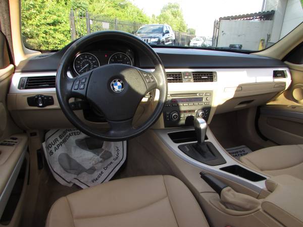 2010 BMW 323I **SUPER CLEAN**MUST SEE**FINANCING AVAILABLE** for sale in redford, MI – photo 12