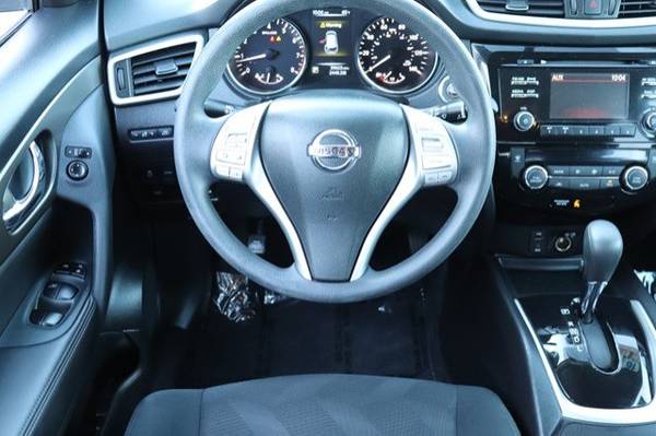 2016 *Nissan* *Rogue* SV hatchback Magnetic Black for sale in Pittsburg, CA – photo 18