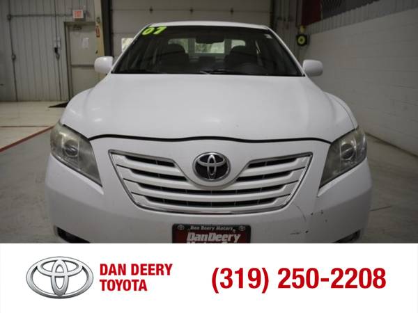 2007 Toyota Camry XLE Super White - - by dealer for sale in Cedar Falls, IA – photo 7