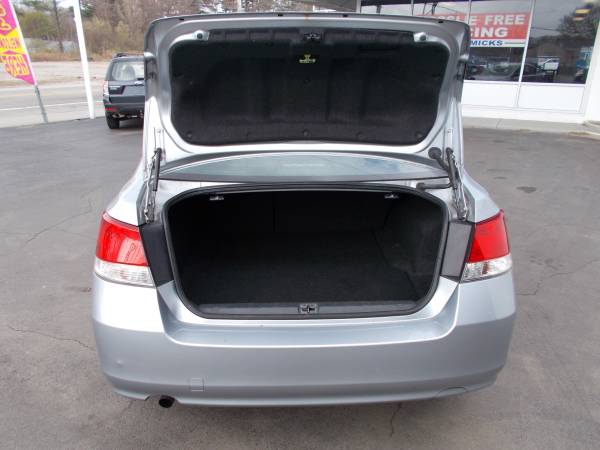 2014 Subaru Legacy ~ All Wheel Drive ~ Sharp Car! for sale in Warwick, CT – photo 18