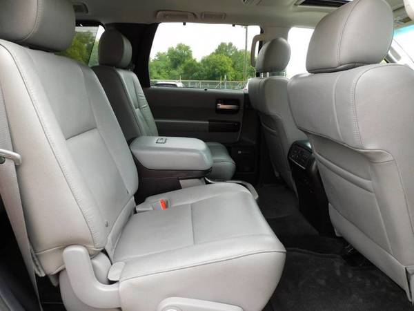 Toyota Sequoia 4wd Platinum 3rd Row SUV Sunroof DVD Clean Loaded V8... for sale in Knoxville, TN – photo 14