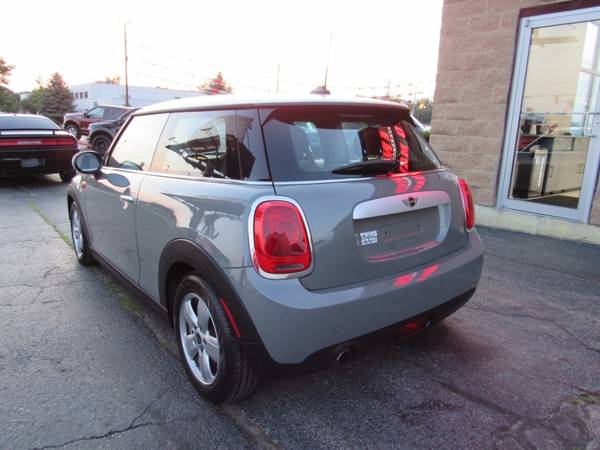 2015 MINI Cooper Hardtop HB - cars & trucks - by dealer - vehicle... for sale in Rockford, IL – photo 6