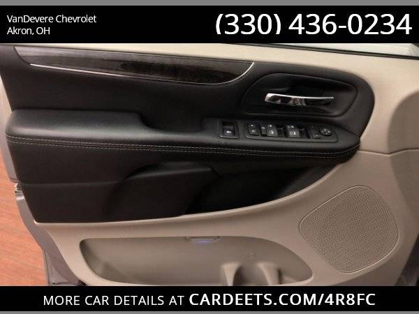 2014 Chrysler Town & Country Touring, Billet Silver Metallic Clearcoat for sale in Akron, OH – photo 13
