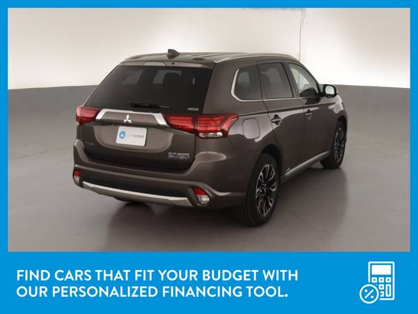 2018 Mitsubishi Outlander PHEV SEL Sport Utility 4D suv Brown for sale in Youngstown, OH – photo 8