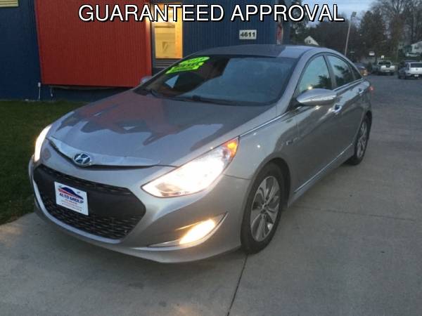 2013 Hyundai Sonata Hybrid 4dr Sdn WE GUARANTEE CREDIT APPROVAL!... for sale in Des Moines, IA – photo 2