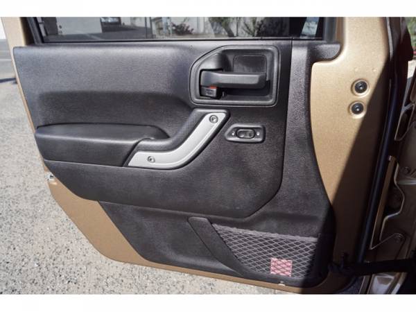 2015 Jeep Wrangler UNLIMITED 4WD 4DR RUBICON SUV 4x4 Passenger for sale in Phoenix, AZ – photo 18