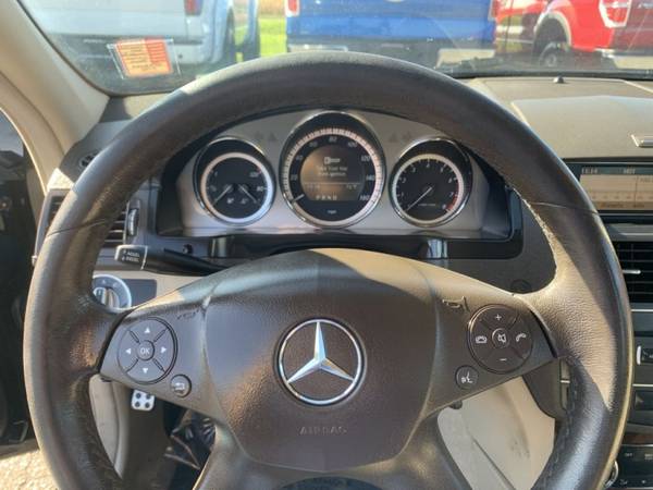 2011 MERCEDES-BENZ C-CLASS C300 4MATIC - cars & trucks - by dealer -... for sale in Chenoa, IL – photo 23