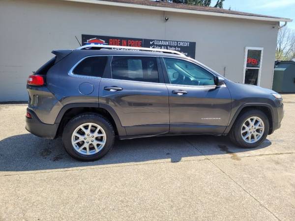2015 JEEP CHEROKEE LATITUDE - - by dealer - vehicle for sale in Barberton, WV – photo 5