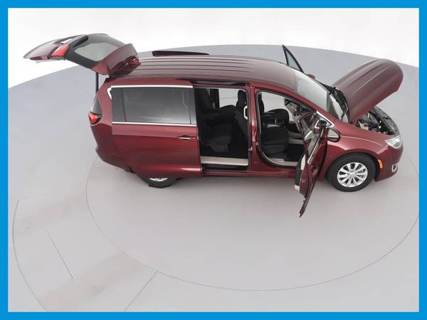 2018 Chrysler Pacifica Touring Plus Minivan 4D van Burgundy for sale in Hickory, NC – photo 20