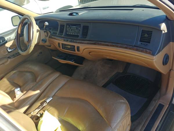 1996 Lincoln towncar for sale in Redwood City. Calif, CA – photo 4