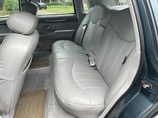 1995 Lincoln Town Car Executive - - by dealer for sale in Stone Mountain, GA – photo 24