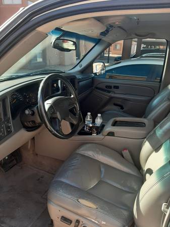 2005 chevy suburban lt - cars & trucks - by owner - vehicle... for sale in Phoenix, AZ – photo 5