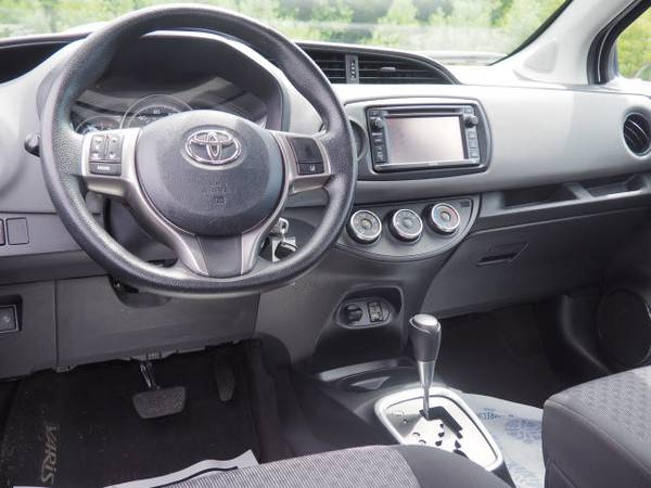 2017 Toyota Yaris 5-Door L for sale in Asheboro, NC – photo 4