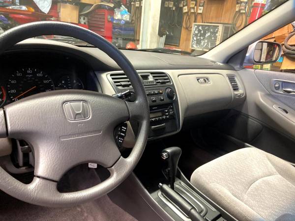 2001 Honda Accord LX sedan - - by dealer - vehicle for sale in Forty Fort, PA – photo 8