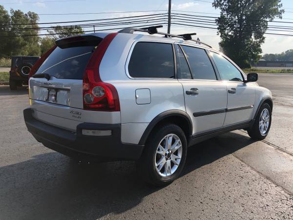 3rd Row! 2004 Volvo XC90! AWD! One Owner! Loaded! for sale in Ortonville, OH – photo 5