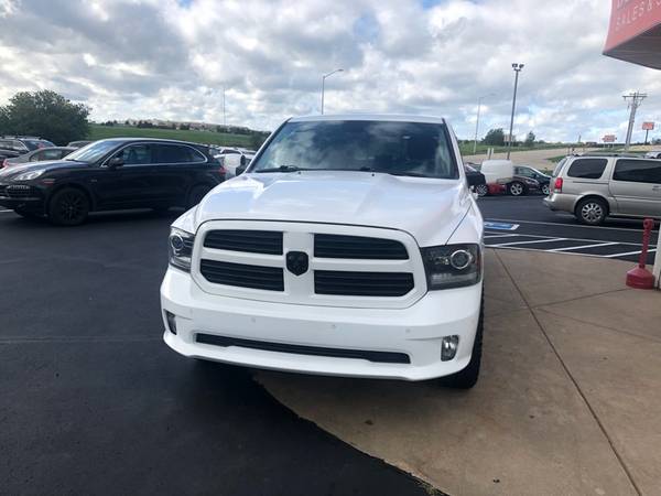 2014 RAM 1500 Sport Crew Cab SWB 4WD for sale in Dodgeville, WI – photo 5