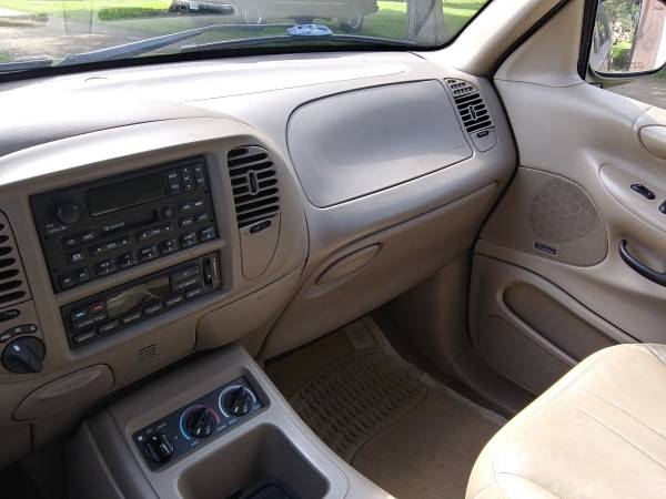 2001 Ford Expedition for sale in Amery, MN – photo 3