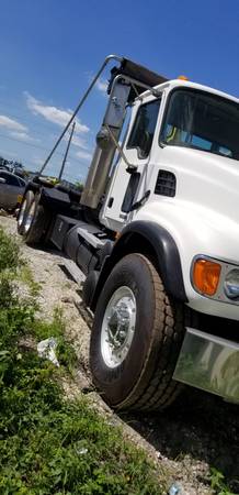 2006 Mack CV713 Hooklift Roll Off Truck for sale in Other, Other – photo 4