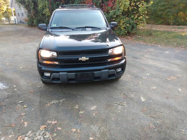 2002 Chevy Trailblazer LTZ 4x4 - cars & trucks - by owner - vehicle... for sale in West Springfield, MA – photo 3