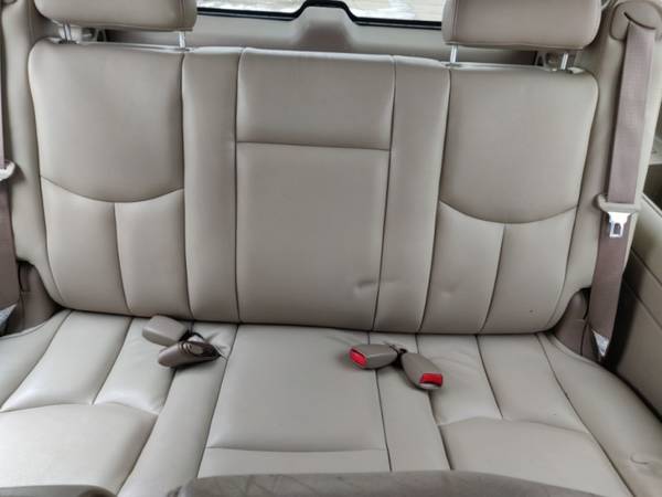 4WD! NAVI! LEATHER! 2005 CHEVROLET SUBURBAN 1500 LT-DRIVES PERFECT! for sale in Cedar Rapids, IA – photo 16