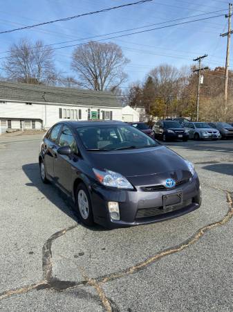 2011 Toyota Prius - cars & trucks - by dealer - vehicle automotive... for sale in Warwick, RI