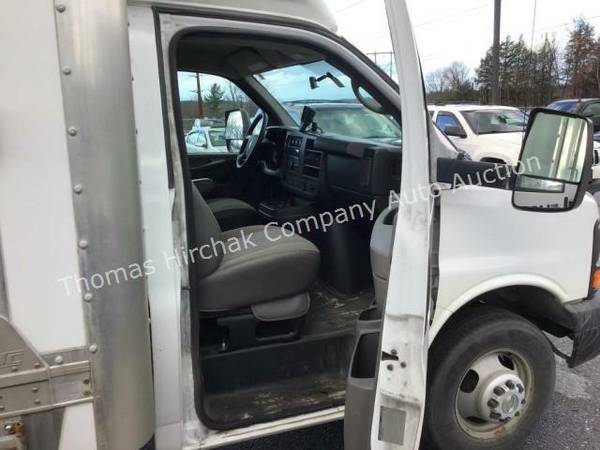 AUCTION VEHICLE: 2015 Chevrolet Express Cutaway - cars & trucks - by... for sale in Williston, VT – photo 9