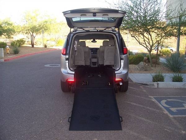 2017 Chrysler Pacifica Touring-L Wheelchair Handicap Mobility Van for sale in Phoenix, CA – photo 13