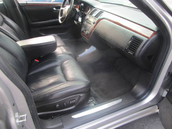 2006 Cadillac DTS luxury sedan - cars & trucks - by dealer - vehicle... for sale in Clementon, NJ – photo 9