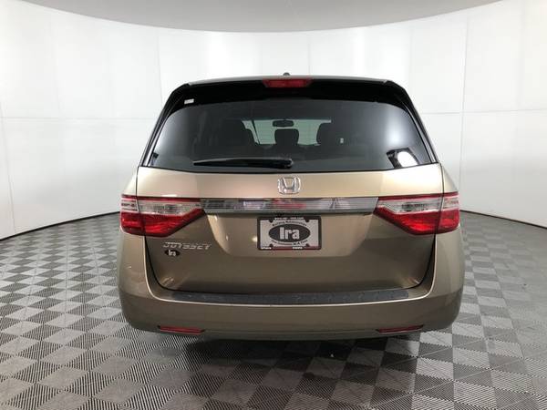 2012 Honda Odyssey Mocha Metallic ON SPECIAL - Great deal! for sale in Peabody, MA – photo 7